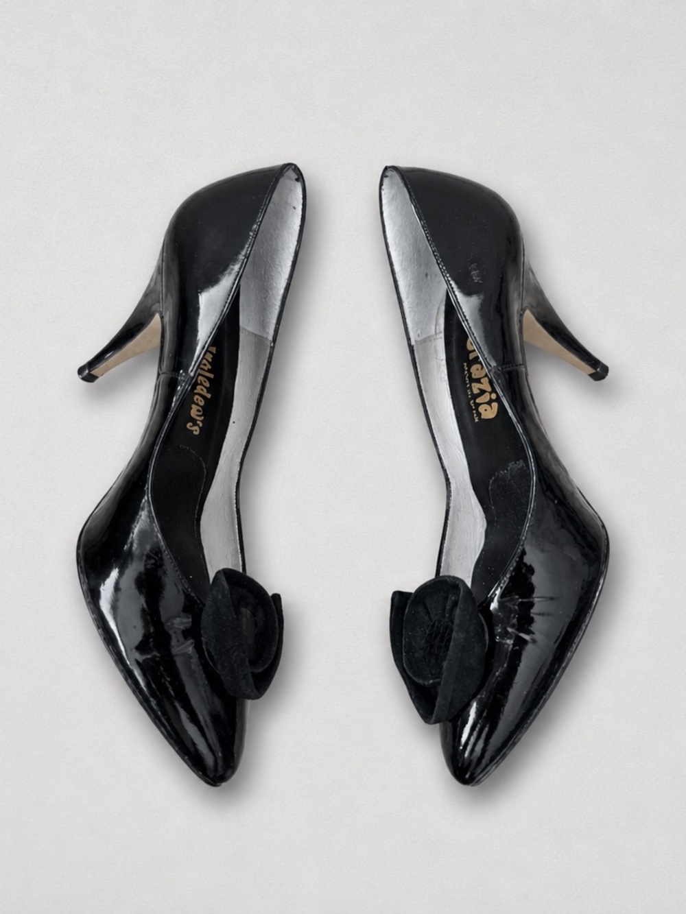 Ingledew’s Vintage  Grazia Black Patent Leather Rosette Pumps Size 5.5 Spain
